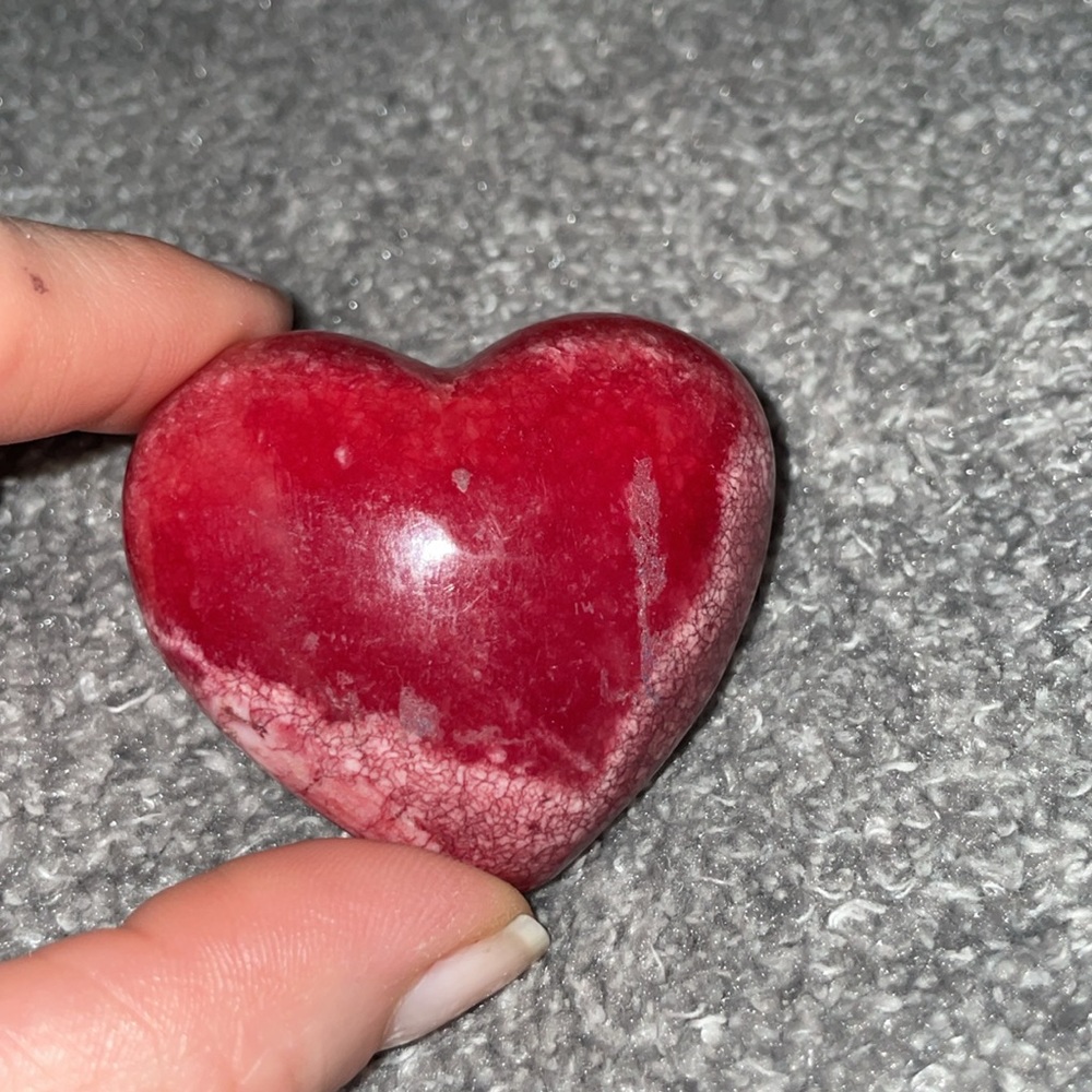 Pretty heart shaped polished stone